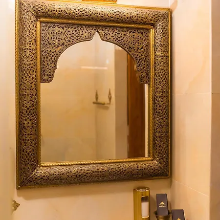 Hidden Gem Antique With Views Bucharest