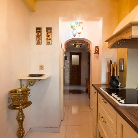 Hidden Gem Antique With Views Apartment Bucharest