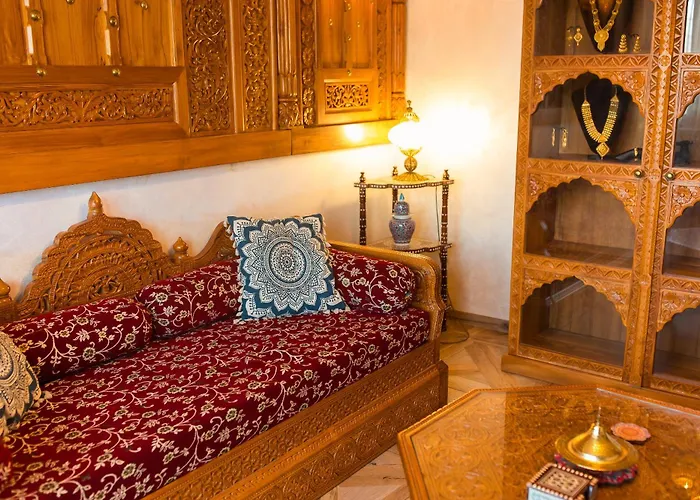 Hidden Gem Antique With Views Apartman