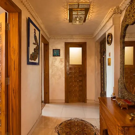 Hidden Gem Antique With Stunning Views *