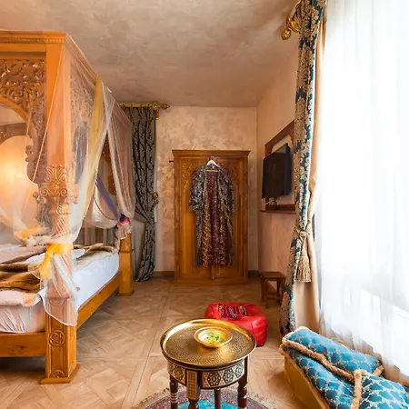 Appartamento Hidden Gem Antique With Views Bucarest