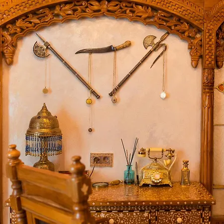 Hidden Gem Antique With Views Daire