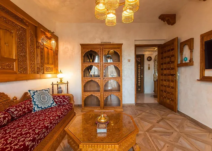 Hidden Gem Antique With Views Daire Bükreş